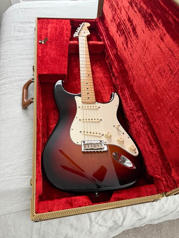 Fender 60th Anniversary American Standard Stratocaster with Maple Fretboard 2014 - 2-Color Sunburst image 1