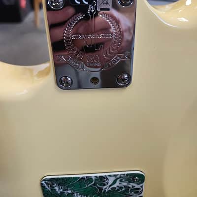 Used 2014 Fender American 60th Anniversary Stratocaster w/ 2014 AVRI Strat Neck + Upgrades - Vintage White w/ Case image 14