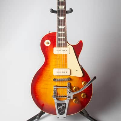 *** Gibson Custom Shop Les Paul Standard '56 Reissue 2022 - Vintage Sunburst with Bigsby A Gentleman's Les Paul image 1