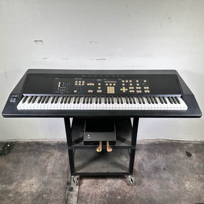 Kurzweil K250 POD Workstation Sampler/Sequencer Keyboard