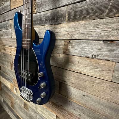Ernie Ball Music Man Sterling 4 H with Maple Neck & Rosewood Fretboard 2005 Blue Pearl image 4