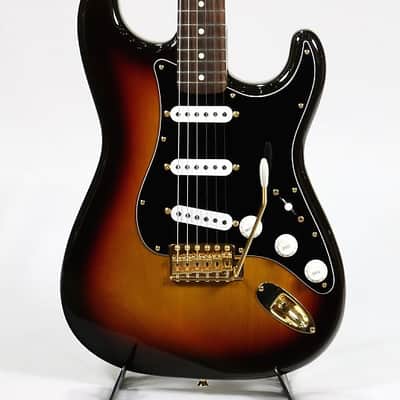 Fender Japan Japan Exclusive Classic 60s Stratocaster  3-Color Sunburst w/Gold Hardware image 2