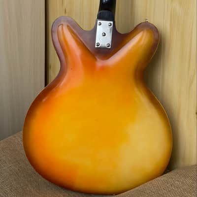 Mariya Electric Guitar 6 Strings USSR Soviet Vintage and Rare image 2