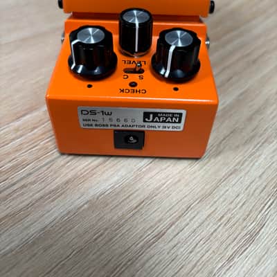 Boss DS-1W Distortion Waza Craft Orange image 4
