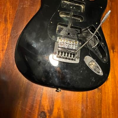 Fender Squire Mid-2010's - Black w/Kahler tremlo image 2