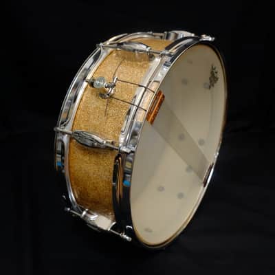 Camco Tuxedo Studio Model 14" x 5" snare drum 1960's - Champagne Sparkle image 7