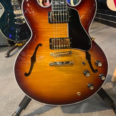 Gibson ES Supreme 2024 - Present - Bourbon Burst image 2