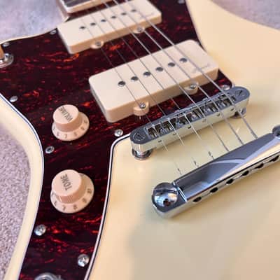 Harley Benton JA-60 CC Vintage Series Offset Left-Handed 2020s - Vintage White image 5