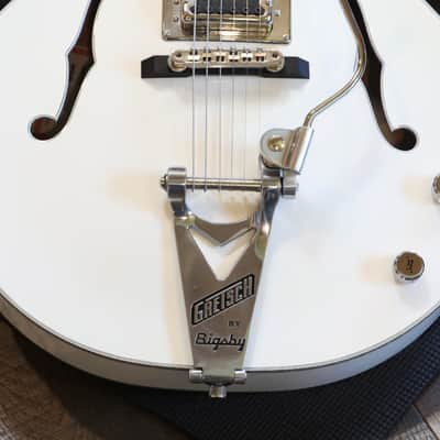 2022 Gretsch G7593T-BD Billy Duffy Signature Falcon w/ Bigsby Hollow-Body Electric Guitar White + COA OHSC image 6