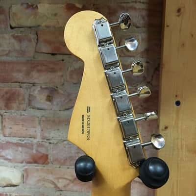 USED Fender Noventa Stratocaster 2021 - Crimson Red Transparent image 8