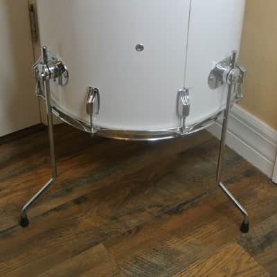 ADD this RARE Rogers USA 18" NEW ENGLAND WHITE FLOOR TOM to YOUR DRUM SET! RL943 image 10