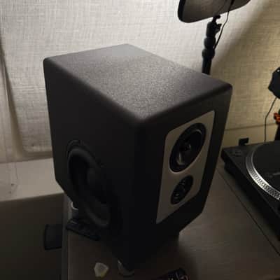 Barefoot Sound Footprint 01 Three-Way Active Studio Monitor - Pair 2017 - Present - Black image 9
