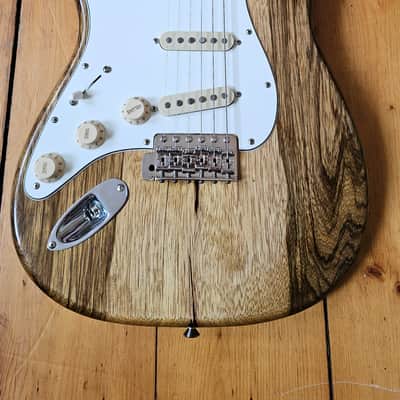 Warmoth Premium stratocaster left handed with Radioshop ID63GT pickups image 1