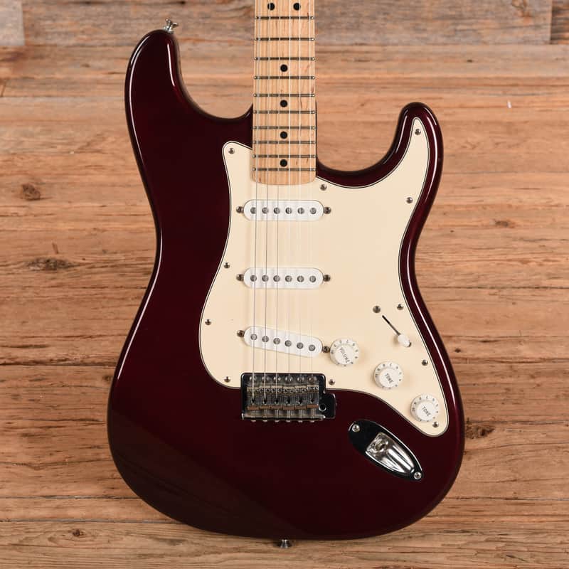 Fender Standard Stratocaster