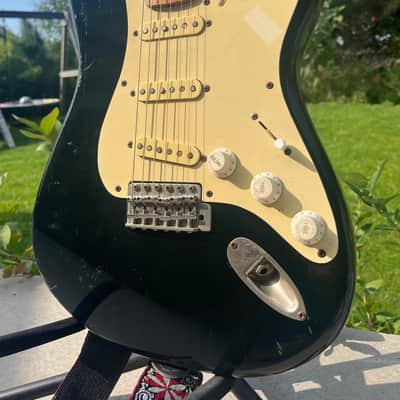 Vintage Greco SE500 replica of 1954-58 Stratocaster, made in Japan in '81. image 2