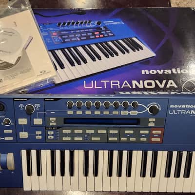 美品　Novation UltraNova 37鍵 シンセサイザー Novation UltraNova - Vintage King