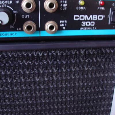 Peavey Combo 300 bass or guitar amp 1989 Black image 5
