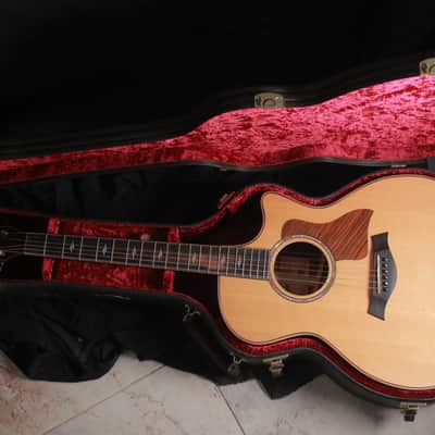 Taylor 814ce with V-Class Bracing (Natural) image 2