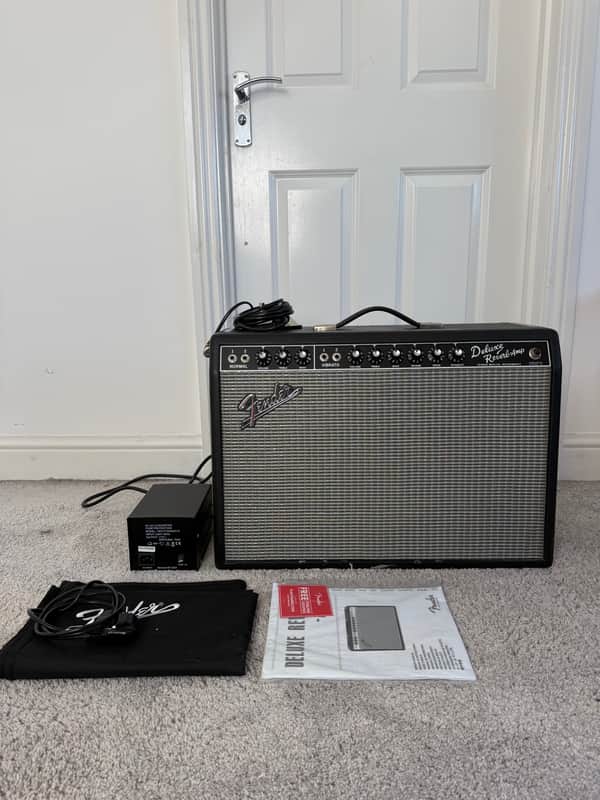 Fender '65 Deluxe Reverb Reissue 22-Watt 1x12" Guitar Combo - Black image 1