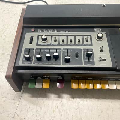Roland SH-2000 37-Key Vintage Analog Preset Synthesizer (1970s) - Clean w/ Rare Original Yellow Velvet Case image 3