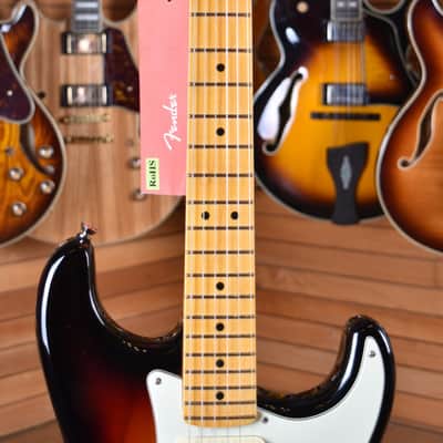 Fender Stratocaster American Professional II V 3 Tone Sunburst image 13