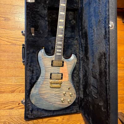 Knaggs Honga T2 2017 - satin image 8
