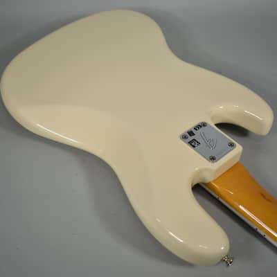 Fender American Vintage II '66 Jazz Bass Olympic White w/OHSC image 17