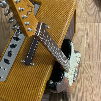Fender Classic Series '60s Stratocaster with Texas Special Pickups 1999 - 2018 - 3-Color Sunburst image 3