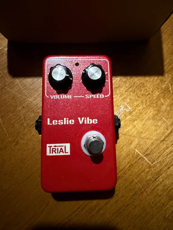 TRIAL Leslie Vibe 2010’s - Red image 1