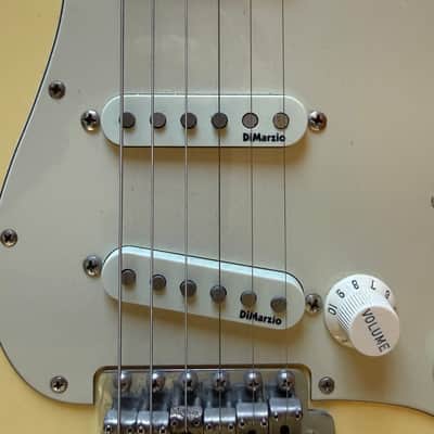 Fender Yngwie Malmsteen US Signature Stratocaster with Maple Fretboard Early 2000s - Vintage White image 6