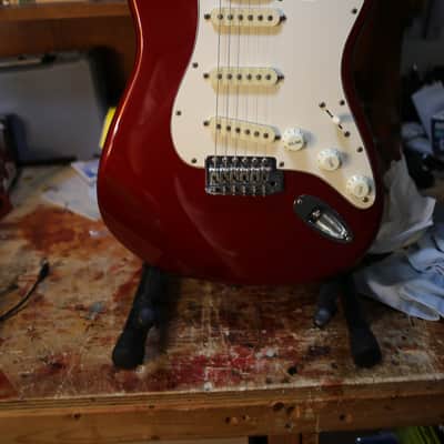 Fender Standard Stratocaster with Vintage Tremolo, Rosewood Fretboard 1991 - 1997 - Crimson Red Metallic