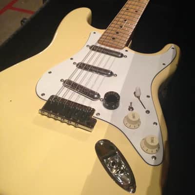 Fender American Stratocaster SSS 1996 Banana image 1