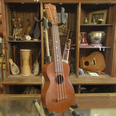 Washburn  Lyon and Healy Model 5316 Soprano Ukulele  1930's image 2