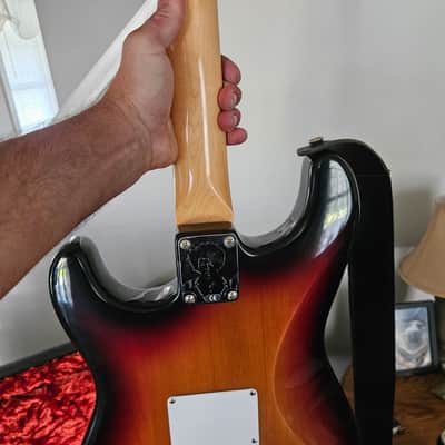 Fender Jimi Hendrix Voodoo Stratocaster with Rosewood Fretboard 1998 image 4