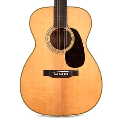 Martin Custom Shop 00-28 Style Grand Concert Sitka Spruce VTS/Wild Grain East Indian Rosewood Natural (Serial #M2991293) image 2