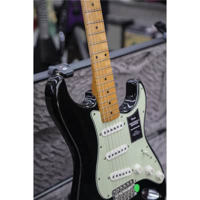 FENDER Vintera II Road Worn '60s Strat MN Black image 7