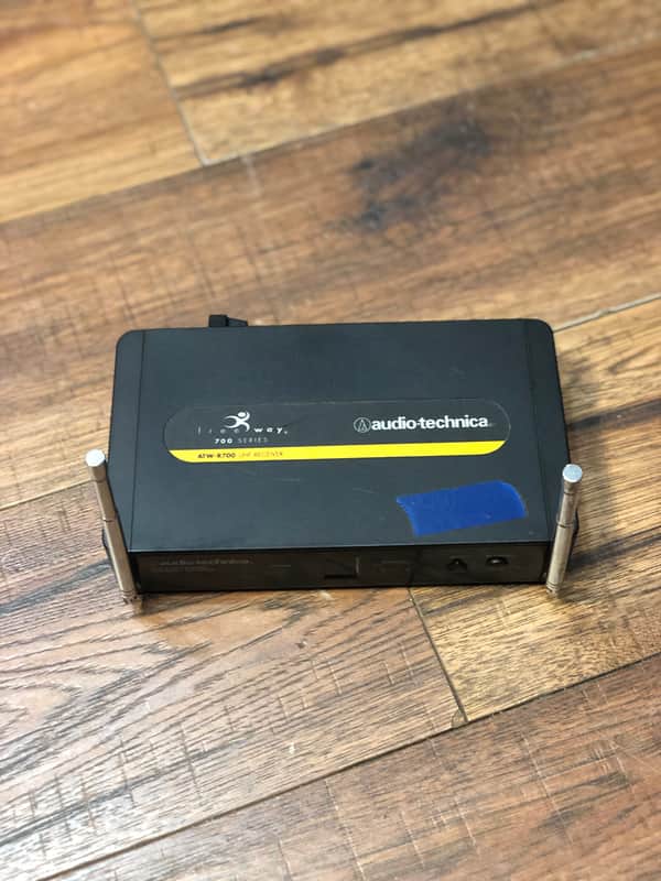 Audio-Technica ATW-R700 Series UHF Receiver (RM-45) image 1