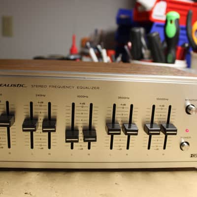 Restored Realistic  5 band Graphic Equalizer 31-1987 (10) image 4