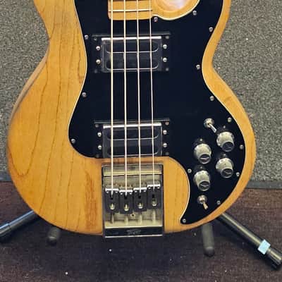 Peavey T 40 Electric Bass Guitar image 1