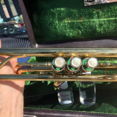 King Super 20 S2 1048 Trumpet w/ Hard Shell Case NICE image 5