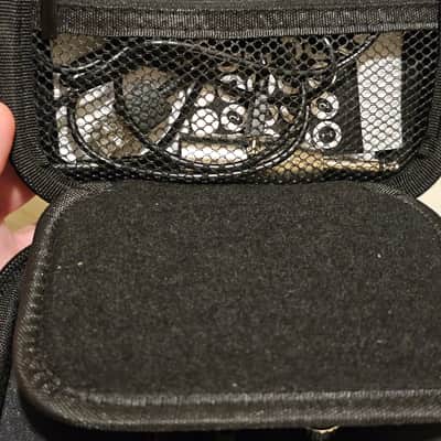 Xvive U4T9 Wireless In-Ear Monitor System with T9 In-Ear Monitors 2019 - Present - Black image 4