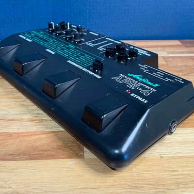 Aria Pro II APE-4 Guitar Multieffect with Delay - Chorus and Overdrive/distortion image 3