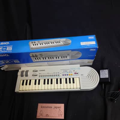 Casio GZ 5 MIDI Keyboard Portable Mini Synth with Speaker Boxed Tested image 1