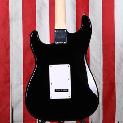 Squier Sonic Stratocaster - Black image 8