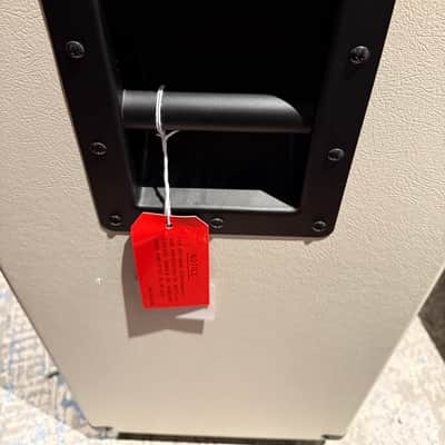 EVH 5150 Iconic 4X12 Cabinet - Ivory image 5