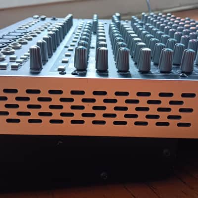 Mackie Onyx 1620i 16-Channel Analog Mixer | FireWire Audio Interface | Onyx Preamps | Perkins EQ image 15