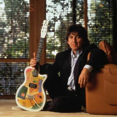 Gretsch TW-300 Traveling Wilburys 1988 | Rock Museum Munich Collection | Expo Generation 80 Exhibit image 12