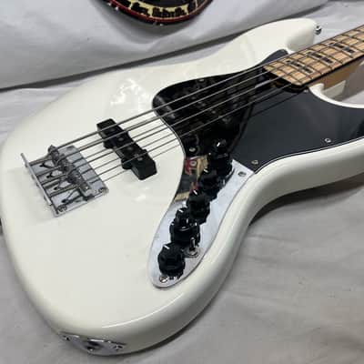 Sire Marcus Miller V7 4- String J-Style Electric Bass image 17