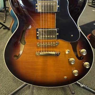 Yamaha SA2200 Semi-Hollowbody Electric Guitar w/ Case image 5