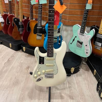 Fender American Vintage II '61 Stratocaster Left-Handed 2022 Olympic White image 1